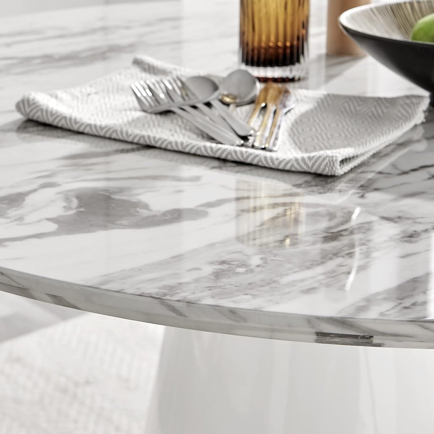 Palma White Marble Effect Round Pedestal Dining Table - Circlular 4 to 6 Seat Kitchen Table